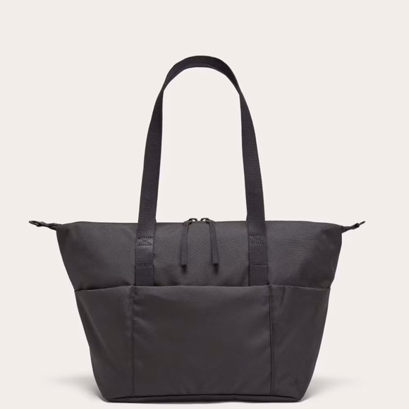 Everlane ReNew Transit 3-Way Tote in Black - Like New - Picture 1 of 8